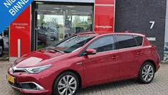 Gebruikt 2017 Toyota Auris Hybrid Edition Hatchback | € 16.400 (Eerlijke prijs)