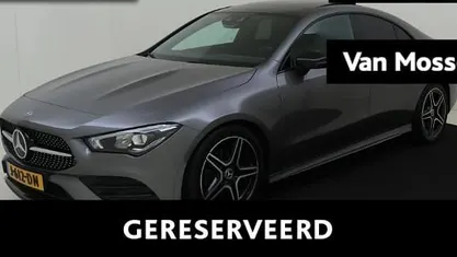 Grijs (metallic) Gebruikt 2020 Mercedes CLA180 Business Sedan | € 27.995 (Eerlijke prijs)