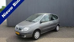 Gebruikt 2001 Renault Scénic MPV | € 850 (Eerlijke prijs)