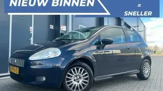 Blauw Gebruikt 2011 Fiat Grande Punto Hatchback | € 849 (Eerlijke prijs)