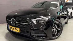 Gebruikt 2022 Mercedes A250 Premium Sedan | € 32.950 (Eerlijke prijs)