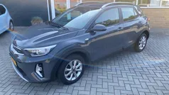 Grijs Gebruikt 2021 Kia Stonic SUV | € 14.950 (Goede deal)