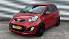 Rood Gebruikt 2014 Kia Picanto Hatchback | € 6.950 (Eerlijke prijs)