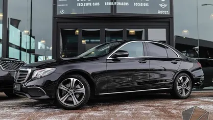Zwart Occasion 2017 Mercedes E250 Premium Sedan | € 33.850 (Duur)