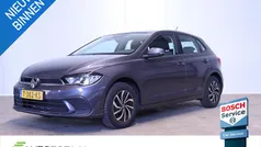 Grijs Gebruikt 2023 VW Polo Life Hatchback | € 20.400 (Eerlijke prijs)