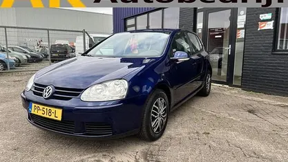 Blauw Gebruikt 2007 VW Golf V Trendline Hatchback | € 3.095 (Eerlijke prijs)