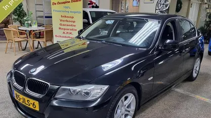 Zwart Occasion 2009 BMW 318 Executive Sedan | € 6.995 (Eerlijke prijs)