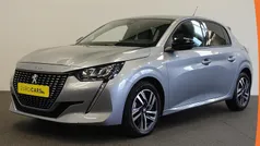 Grijs Gebruikt 2023 Peugeot 208 Allure Hatchback | € 18.390 (Eerlijke prijs)