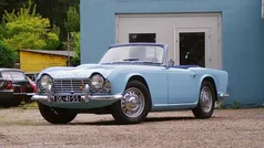 Blauw Gebruikt 1962 Triumph TR4 Cabriolet | € 34.500