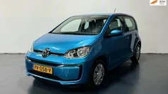 Blauw Gebruikt 2017 VW up! Hatchback | € 7.499 (Eerlijke prijs)