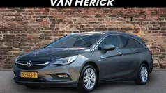 Grijs Gebruikt 2018 Opel Astra Edition Stationwagen | € 9.945 (Goede deal)