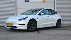 Gebruikt 2021 Tesla Model 3 Standard Range Sedan | € 26.999 (Eerlijke prijs)