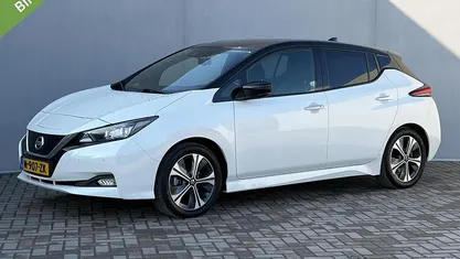 Occasion Nissan Leaf Tekna 110 kW (150 PK) 2021 Wit Hatchback
