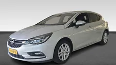 Gebruikt 2019 Opel Astra Edition Hatchback | € 12.940 (Eerlijke prijs)