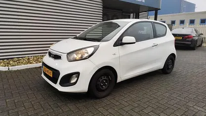 Gebruikt 2014 Kia Picanto Comfort Hatchback | € 3.499 (Super prijs)