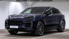 Blauw Occasion 2025 Porsche Cayenne Turbo E-Hybrid SUV | € 214.900 (Eerlijke prijs)