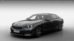 Gebruikt 2025 BMW 530e M Sport Sedan | € 89.618 (Eerlijke prijs)