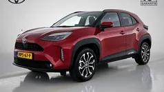 Rood Gebruikt 2024 Toyota Yaris Cross Limited SUV | € 31.945 (Eerlijke prijs)