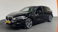 Zwart Gebruikt 2020 BMW 118 Executive Hatchback | € 18.900 (Eerlijke prijs)