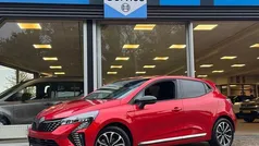 Gebruikt 2025 Renault Clio V Techno Hatchback | € 24.490 (Eerlijke prijs)