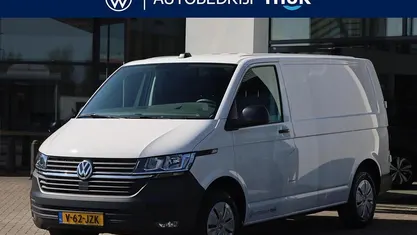 Wit Occasion 2024 VW Transporter Comfortline Van | € 32.750 (Eerlijke prijs)