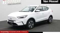 Wit Gebruikt 2023 MG ZS Comfort Sedan | € 21.400 (Eerlijke prijs)