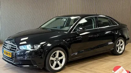 Zwart Gebruikt 2014 Audi A3 Attraction Sedan | € 10.495 (Eerlijke prijs)