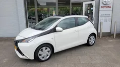 Gebruikt 2016 Toyota Aygo X-wave Hatchback | € 9.450 (Eerlijke prijs)