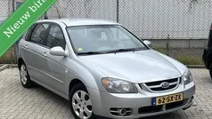 Grijs Gebruikt 2006 Kia Cerato 2 Hatchback | € 1.499 (Eerlijke prijs)