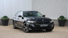 Zwart Gebruikt 2023 BMW 320 Executive Stationwagen | € 34.890 (Goede deal)