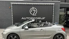 Grijs Gebruikt 2009 Peugeot 207 CC Roland Garros Cabriolet | € 2.999 (Eerlijke prijs)