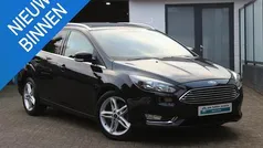 Zwart Gebruikt 2017 Ford Focus Titanium Stationwagen | € 10.960 (Eerlijke prijs)