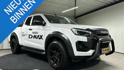 Wit Gebruikt 2024 Isuzu D-Max Pickup | € 44.500 (Eerlijke prijs)