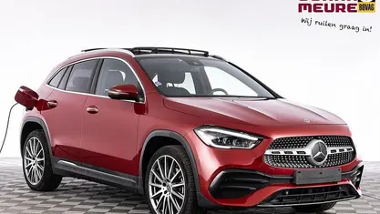Rood Gebruikt 2022 Mercedes GLA250 AMG line SUV | € 38.900 (Eerlijke prijs)
