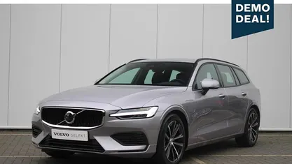 Grijs Gebruikt 2025 Volvo V60 Core Stationwagen | € 45.950 (Super prijs)