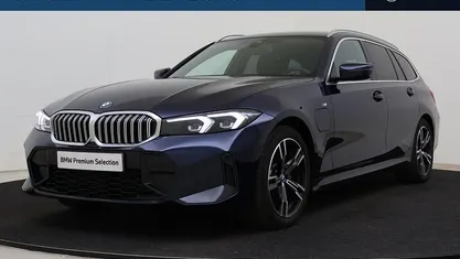 Occasion BMW 320e M Sport 165 PK (121 kW) 2024 Blauw Stationwagen