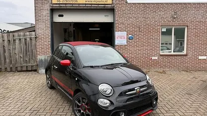 Gebruikt 2019 Fiat 500C Abarth Cabriolet | € 15.995 (Eerlijke prijs)