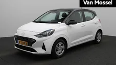 Gebruikt 2024 Hyundai i10 Premium Hatchback | € 16.940 (Eerlijke prijs)
