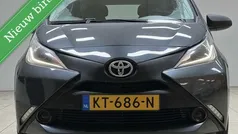 Grijs Gebruikt 2016 Toyota Aygo Hatchback | € 6.995 (Eerlijke prijs)