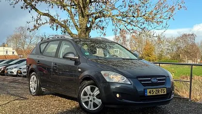 Gebruikt 2008 Kia Ceed Hatchback | € 3.450 (Eerlijke prijs)