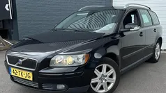 Zwart, metallic lak Gebruikt 2006 Volvo V50 Stationwagen | € 1.495 (Eerlijke prijs)