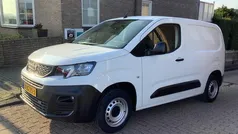 Wit Gebruikt 2021 Peugeot Partner Premium MPV | € 8.950 (Goede deal)