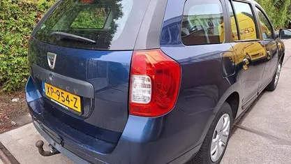 Blauw Gebruikt 2019 Dacia Logan MCV Lauréate MPV | € 5.900 (Eerlijke prijs)
