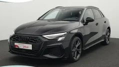 Zwart Gebruikt 2022 Audi A3 Sportback e-tron S-Line Sedan | € 32.900 (Goede deal)