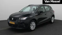 Zwart Gebruikt 2023 Seat Arona Style SUV | € 17.400 (Eerlijke prijs)