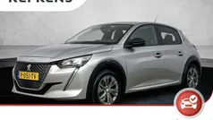 Grijs Gebruikt 2022 Peugeot e-208 Allure Hatchback | € 18.425 (Eerlijke prijs)