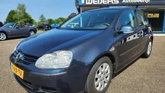 Grijs, metallic lak Gebruikt 2005 VW Golf IV Comfortline Hatchback | € 3.650 (Eerlijke prijs)