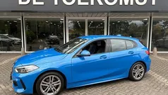 Blauw Gebruikt 2022 BMW 118 M Sport Hatchback | € 21.750 (Eerlijke prijs)