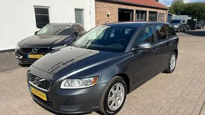 Occasion 2011 Volvo V50 Kinetic Stationwagen | € 6.495 (Eerlijke prijs)