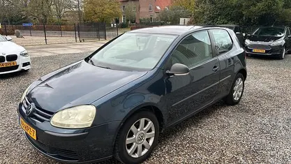 Grijs Gebruikt 2007 VW Golf V Hatchback | € 2.195 (Super prijs)